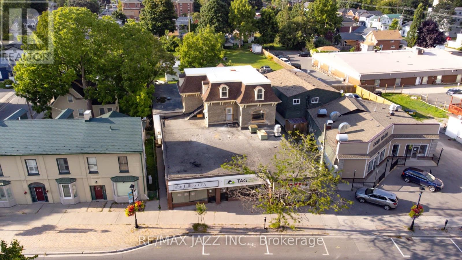 144 KING STREET W, Central Lakes — photo 4