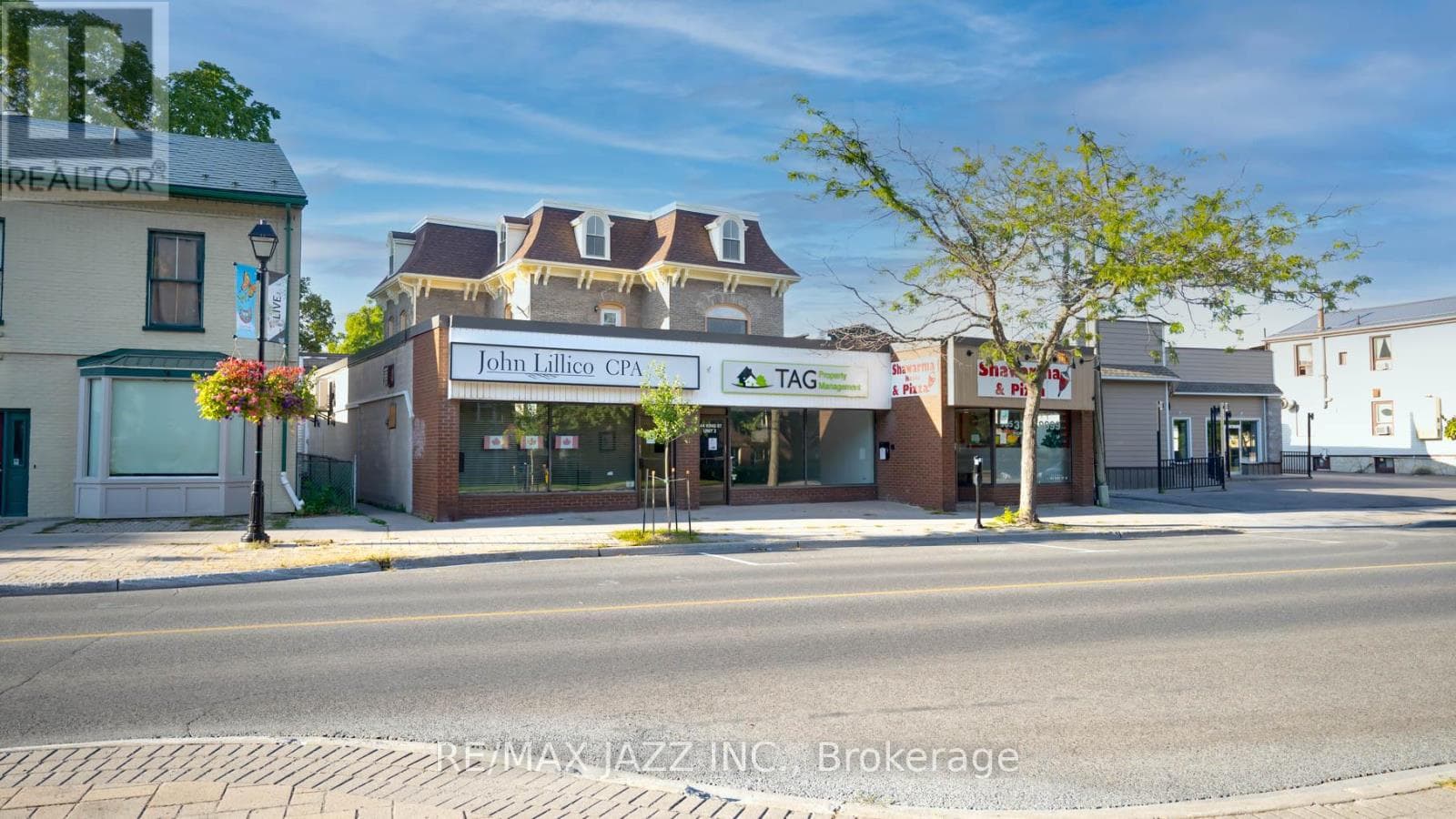 144 KING STREET W, Central Lakes