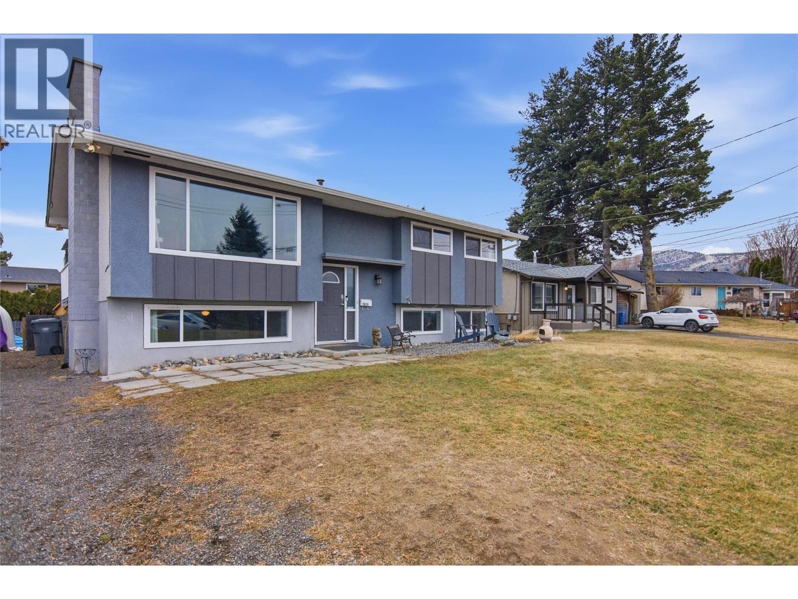 2619 ARGYLE AVENUE, Interior REALTORS® — photo 2