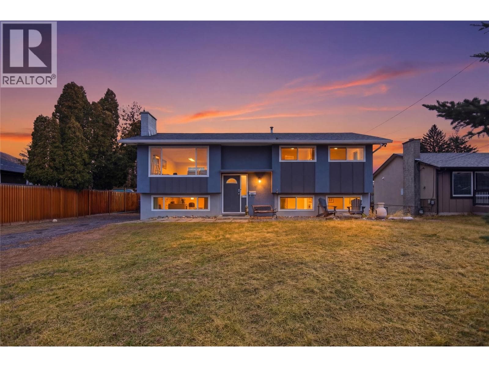 2619 ARGYLE AVENUE in 