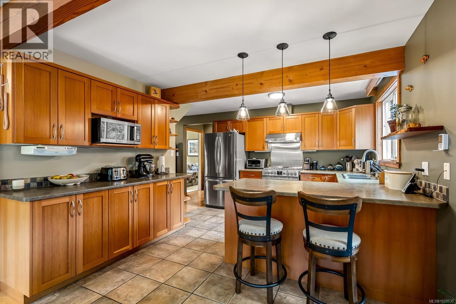 1590 CARRINGTON BAIE ROAD, Vancouver Island — photo 3