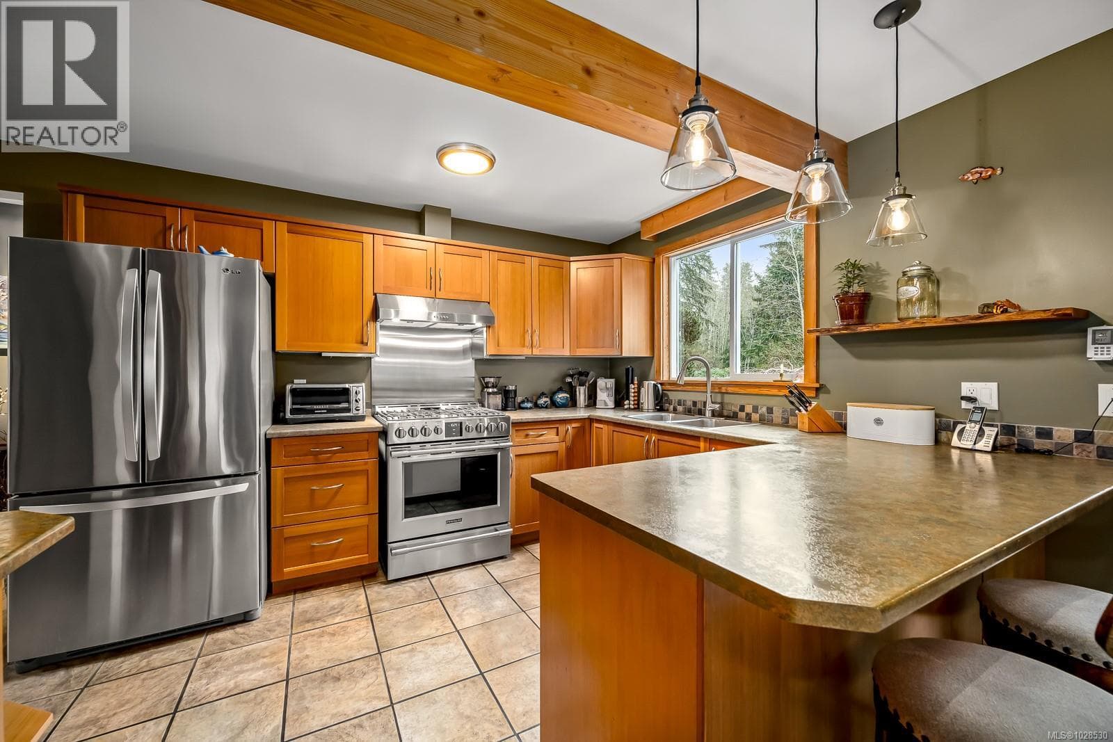 1590 CARRINGTON BAIE ROAD, Vancouver Island — photo 4