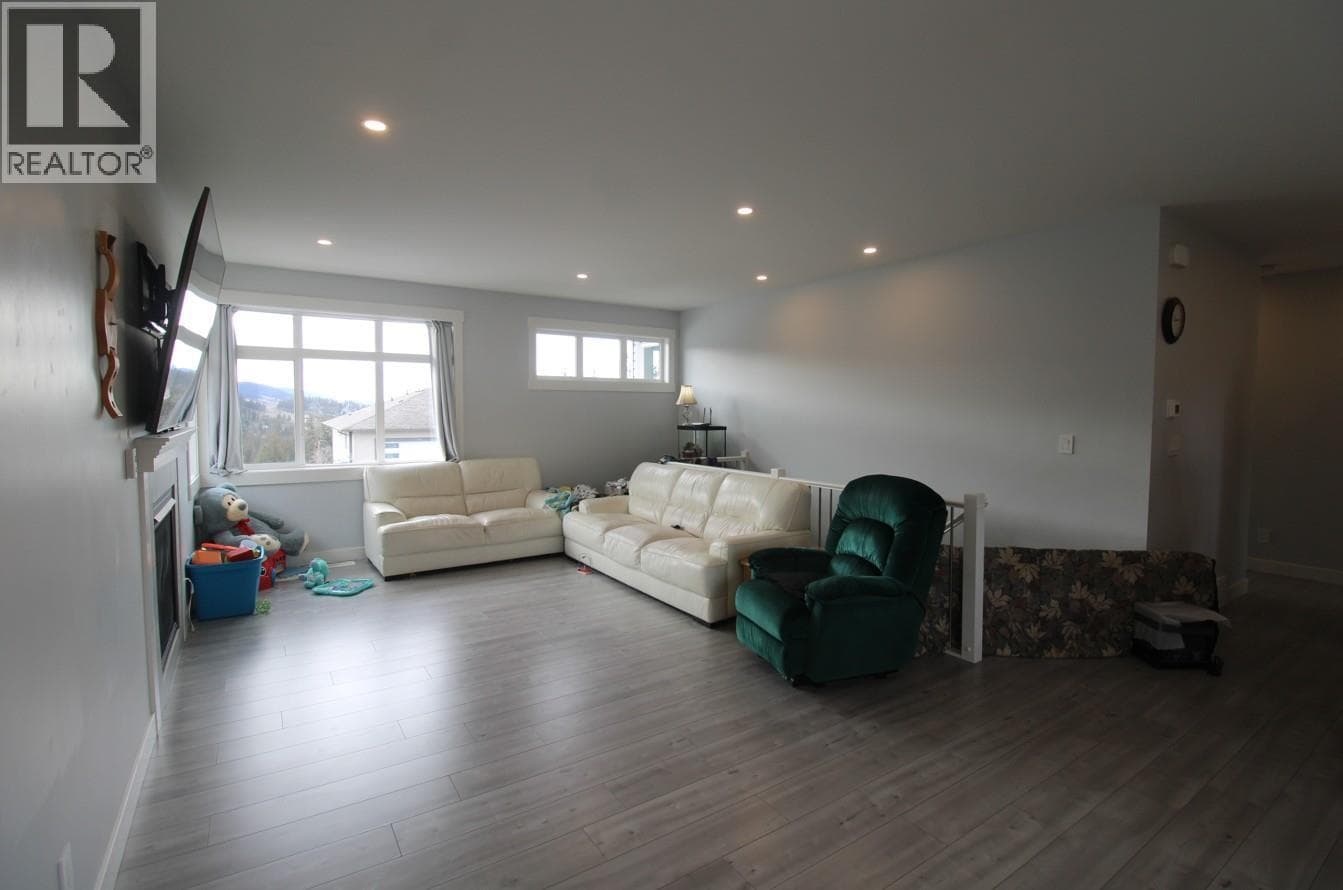 461 Daladon Drive, Interior REALTORS® — photo 4