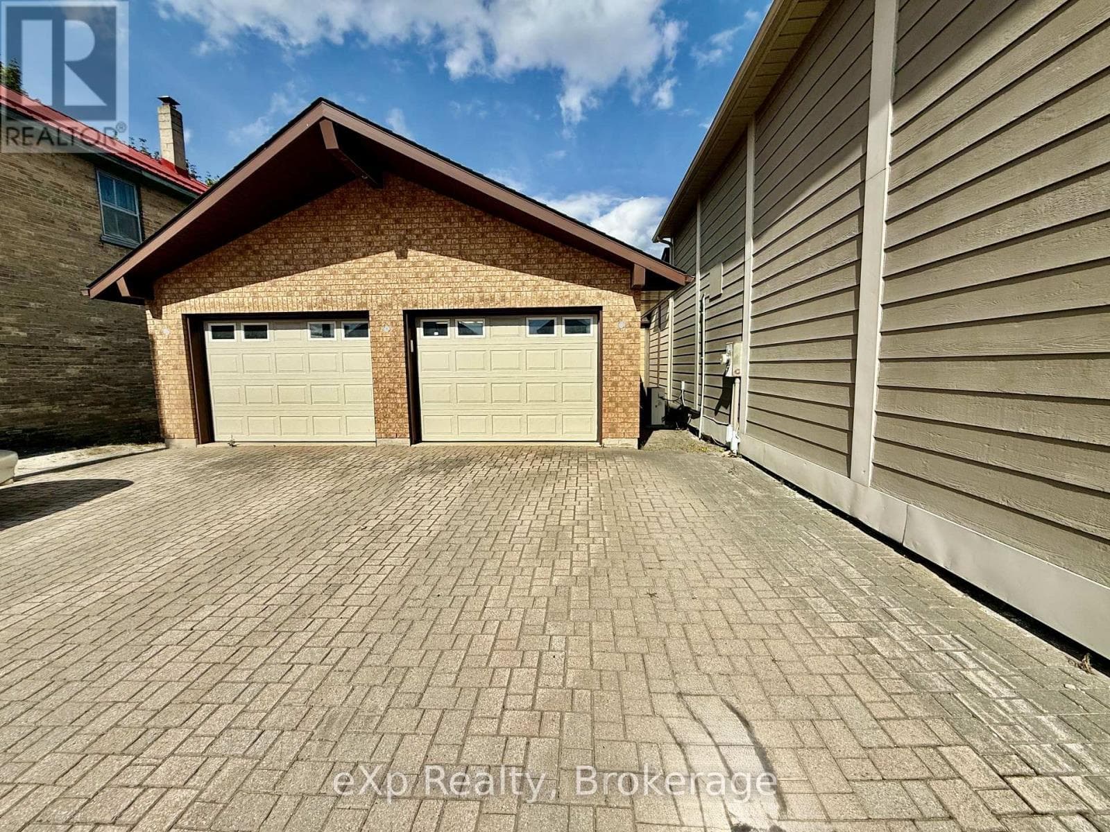108 ELORA STREET, OnePoint — photo 5