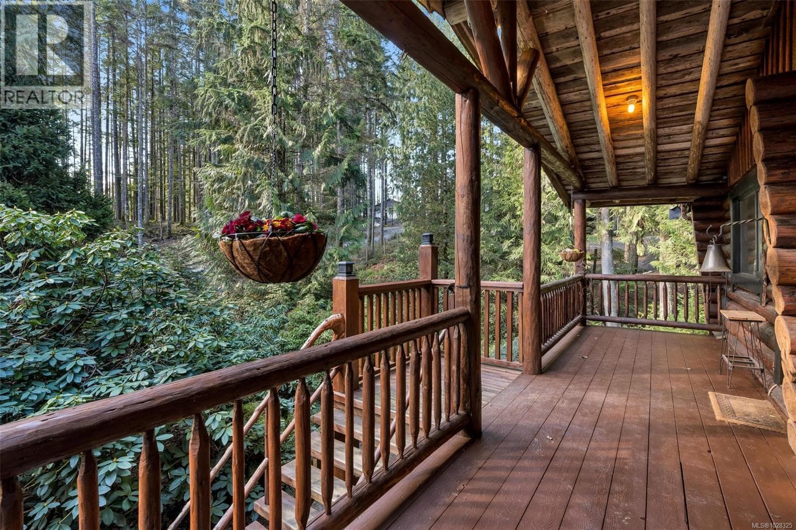 7248 Indian Rd, Vancouver Island — photo 4