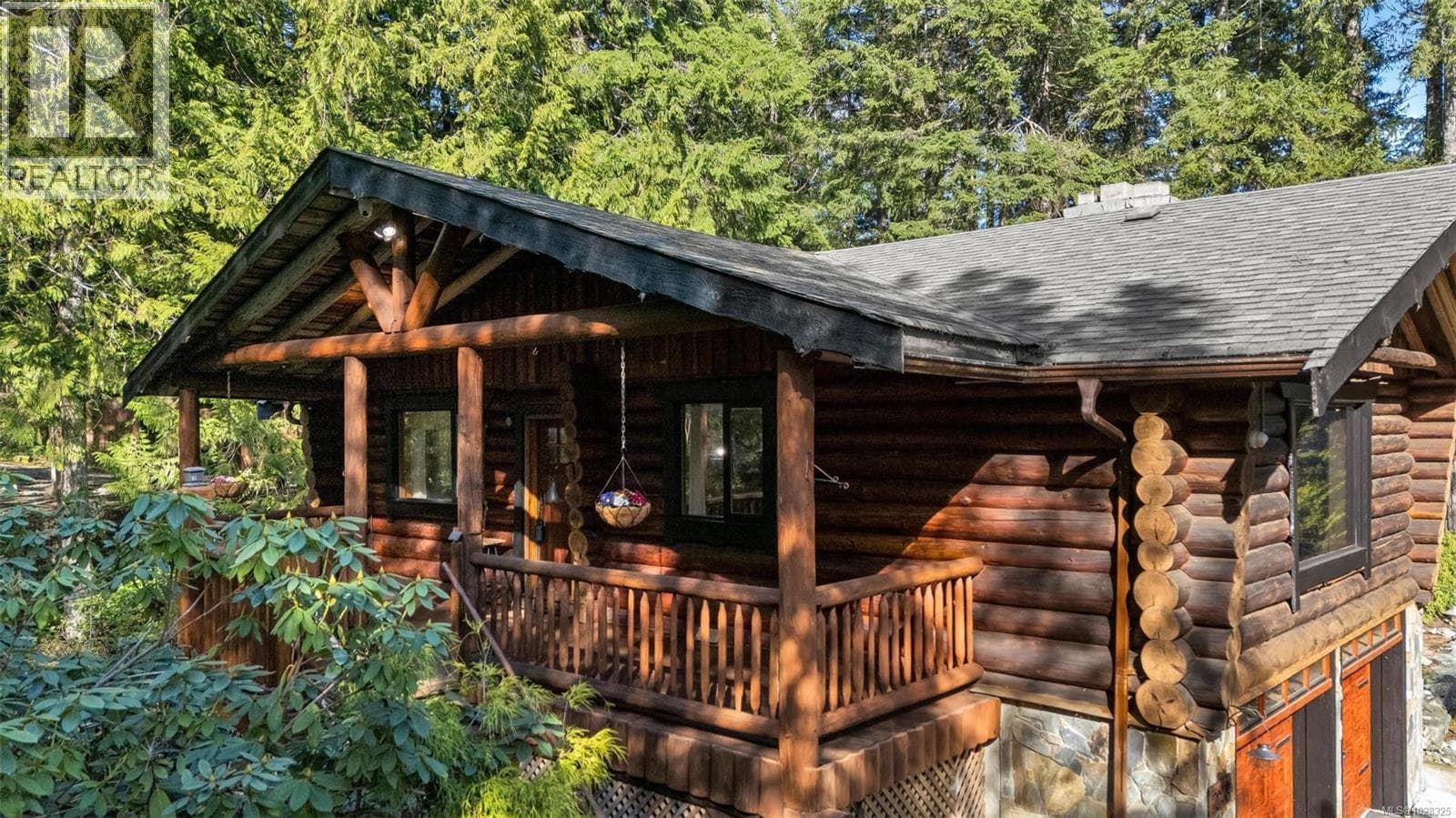 7248 Indian Rd, Vancouver Island — photo 3