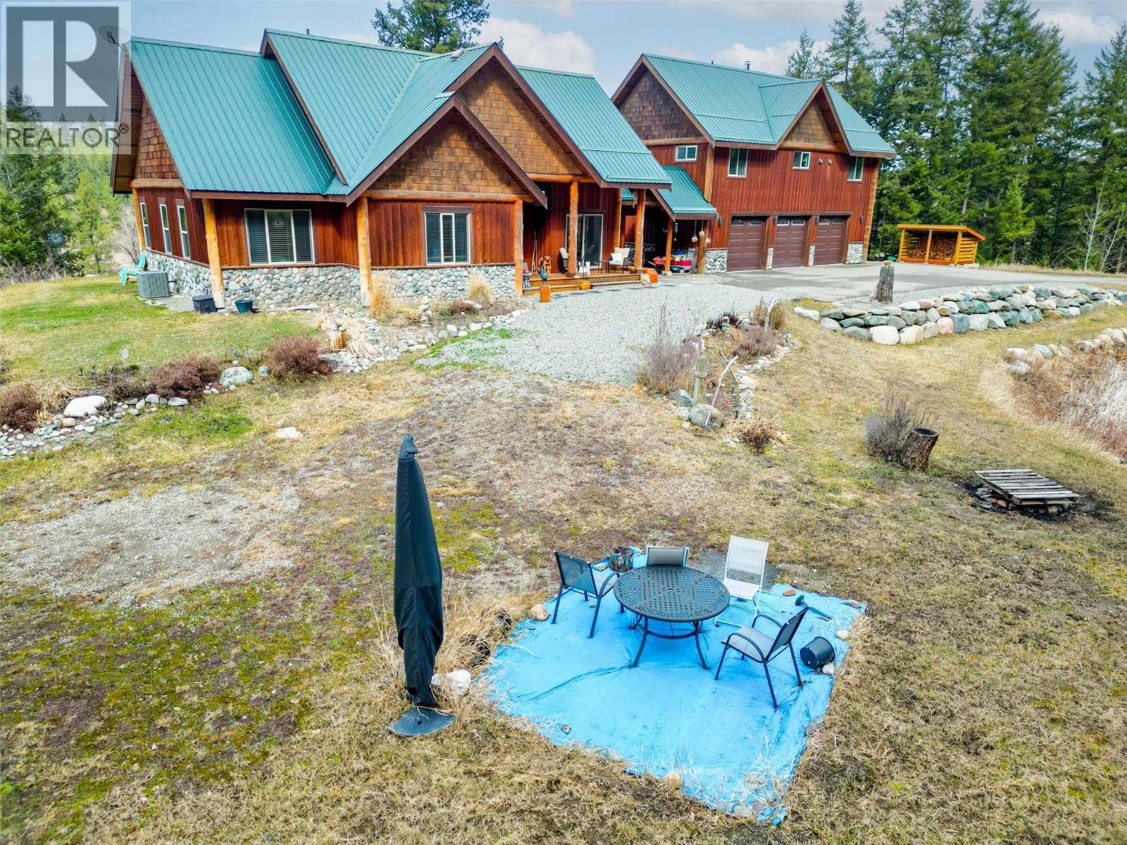 590 EAST SIMILKAMEEN ROAD UNIT 8, Interior REALTORS® — photo 5
