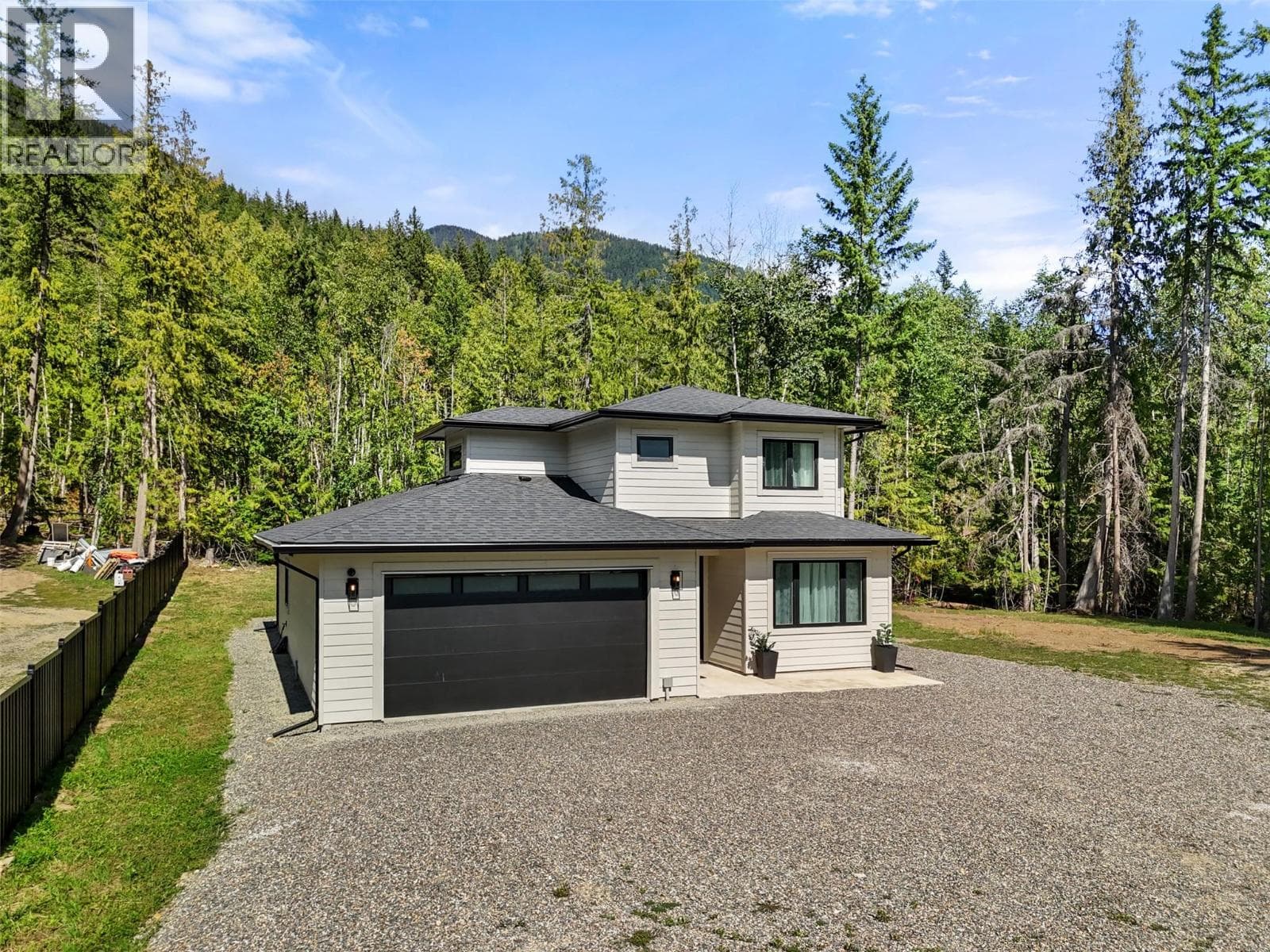 7670 Mountain Drive, Interior REALTORS® — photo 3
