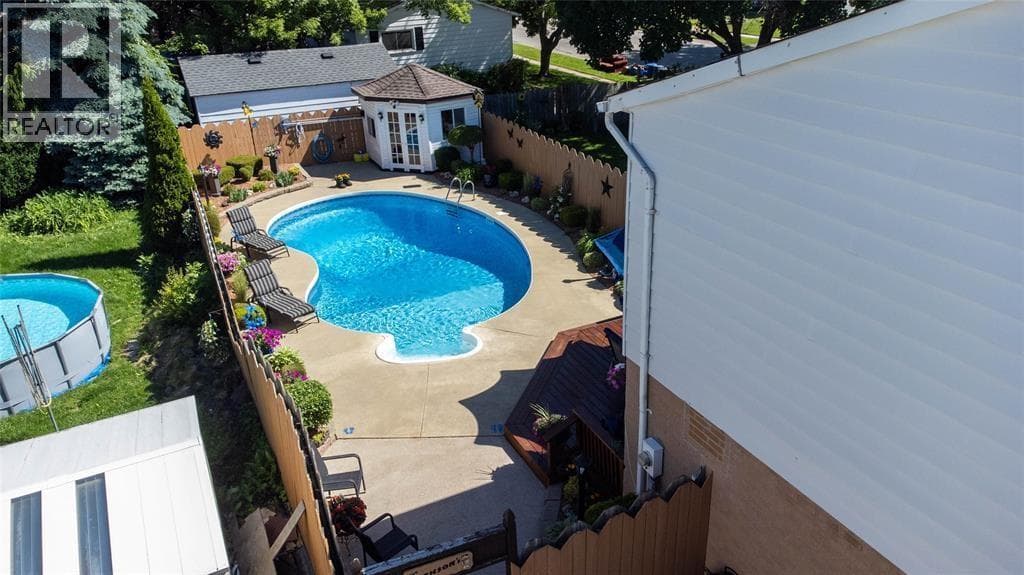 1103 CARDIFF COURT, Sarnia — photo 5