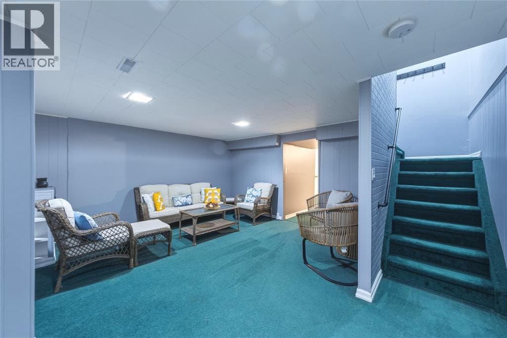1103 CARDIFF COURT, Sarnia
