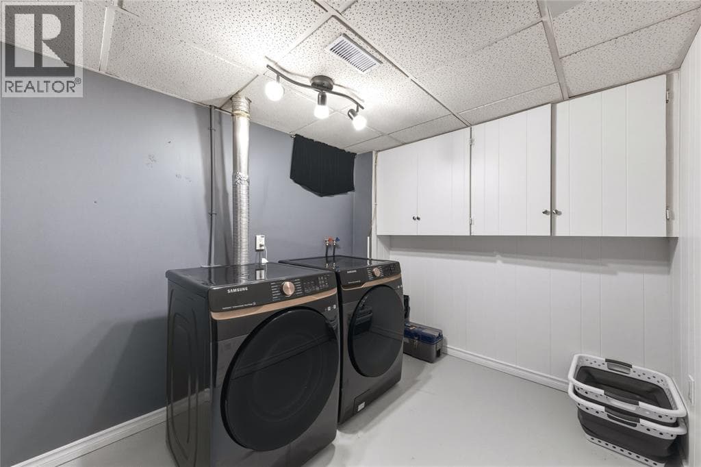 1103 CARDIFF COURT, Sarnia — photo 4