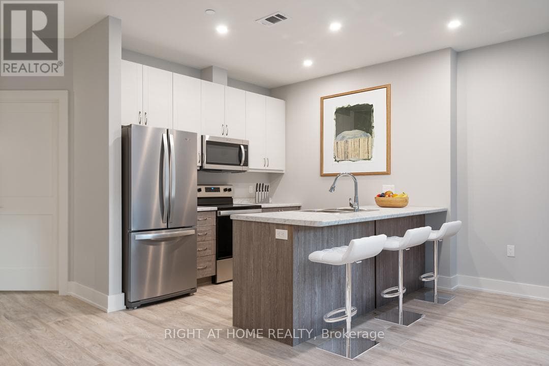 18 CAMPUS TRAIL UNIT 107, Toronto — photo 2