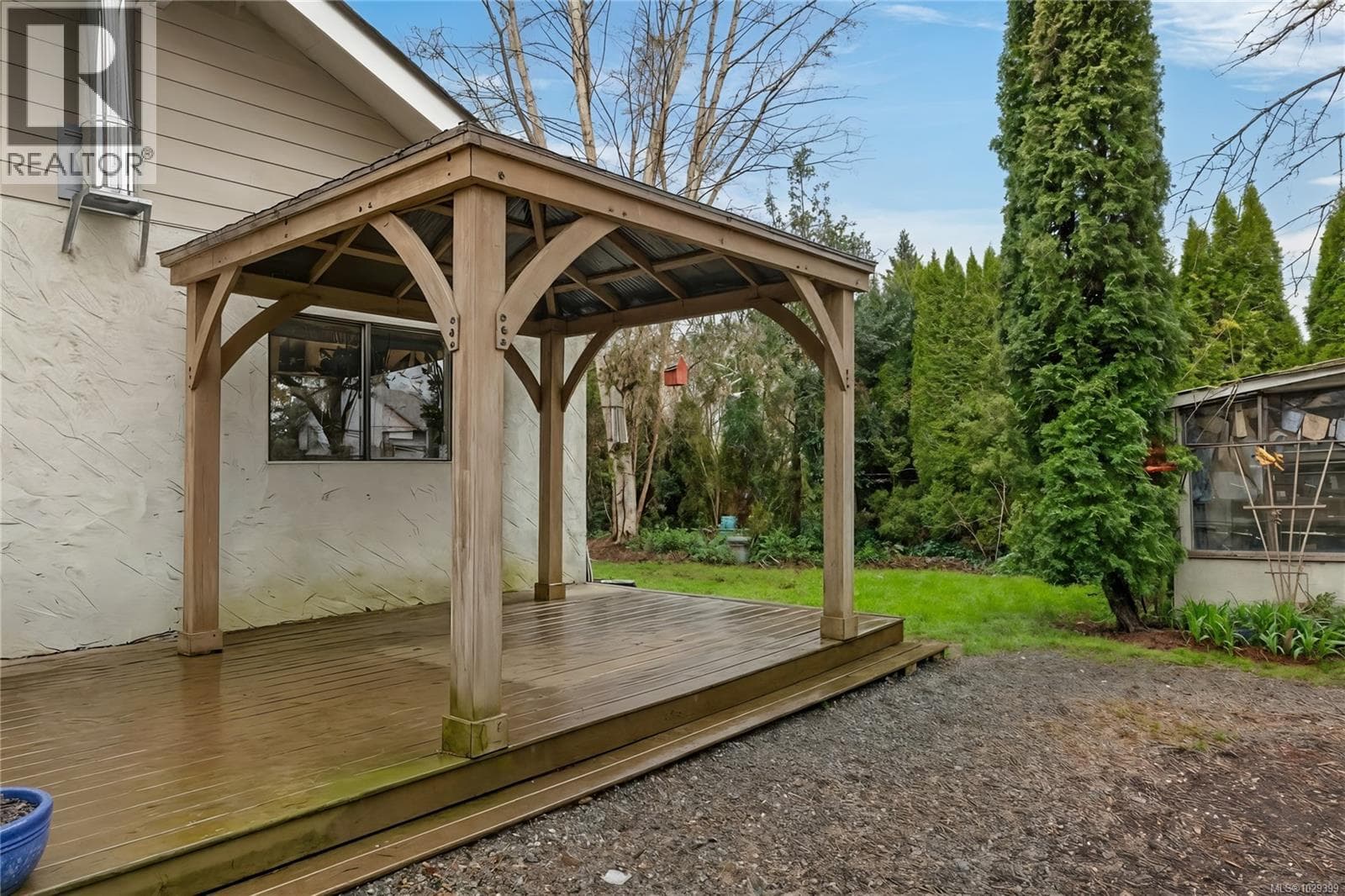621 Coronation Ave, Vancouver Island — photo 5