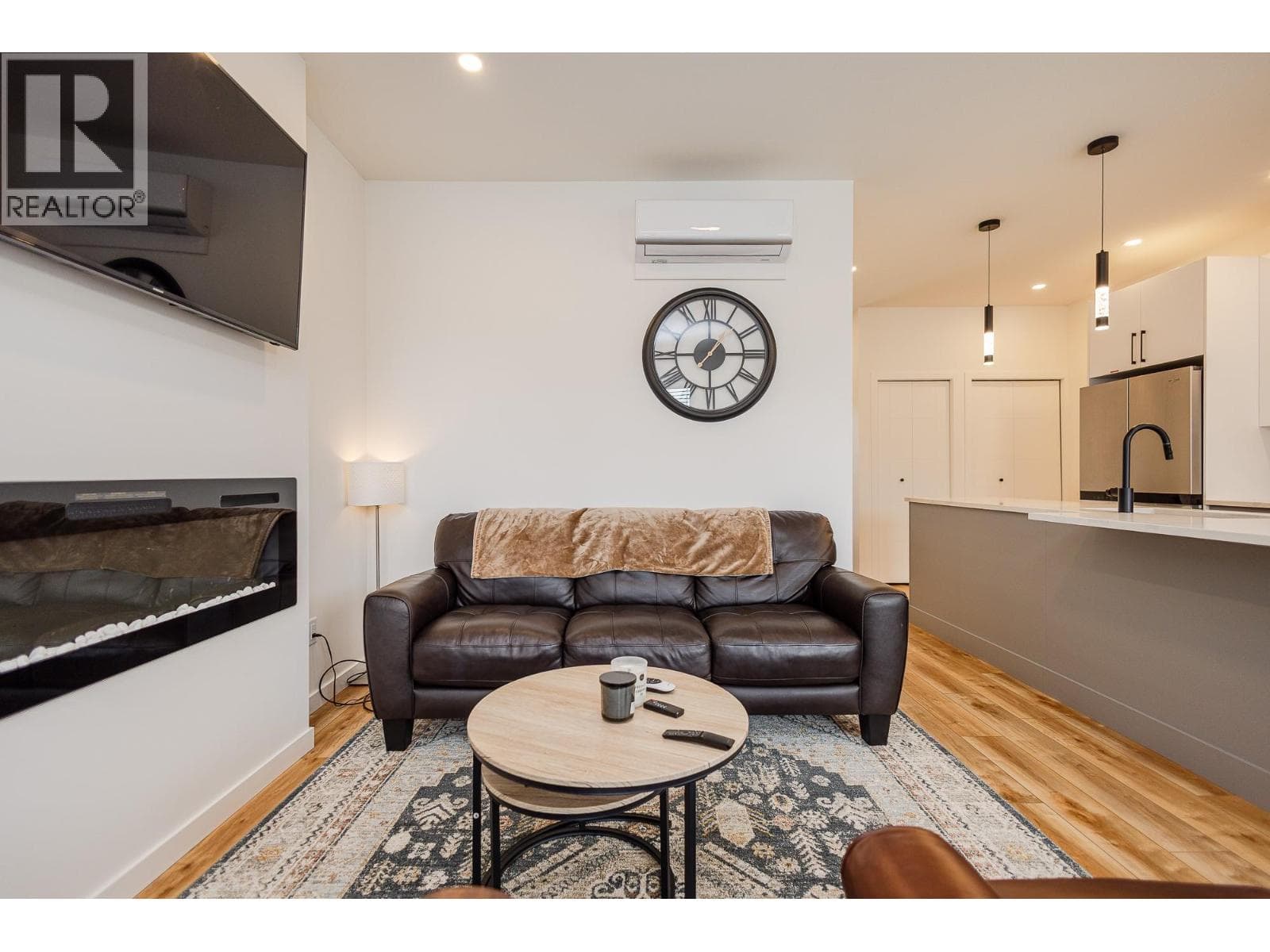 169 Maple Street Unit# 104, Interior REALTORS® — photo 3