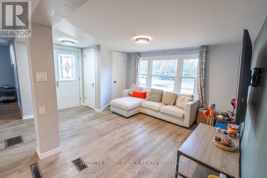 15904 MANNING ROAD, Cornwall — photo 3