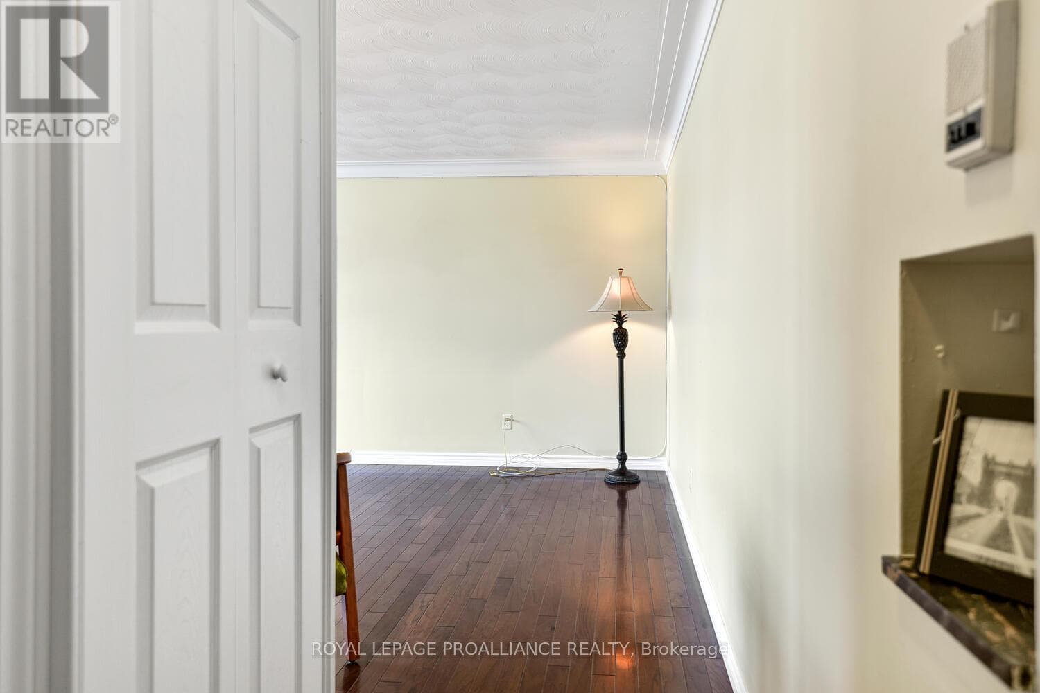8 - 167 PEARL STREET E, Rideau St.Lawrence — photo 3