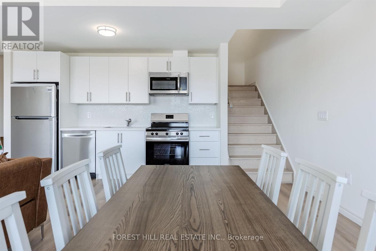 F109 - 119 TOWN LINE ROAD E, Toronto — photo 4