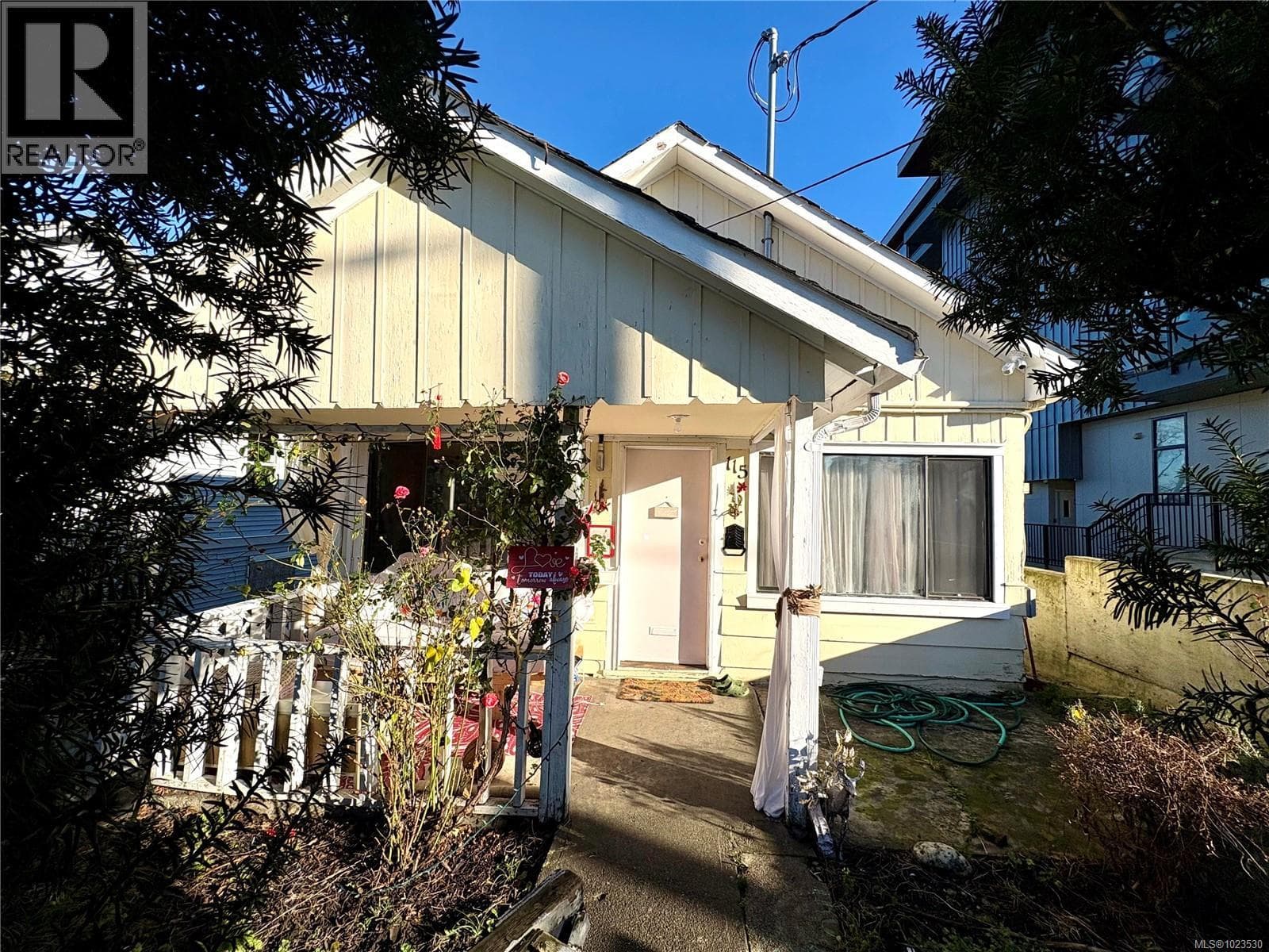115 HALIBURTON STREET, Vancouver Island — photo 3