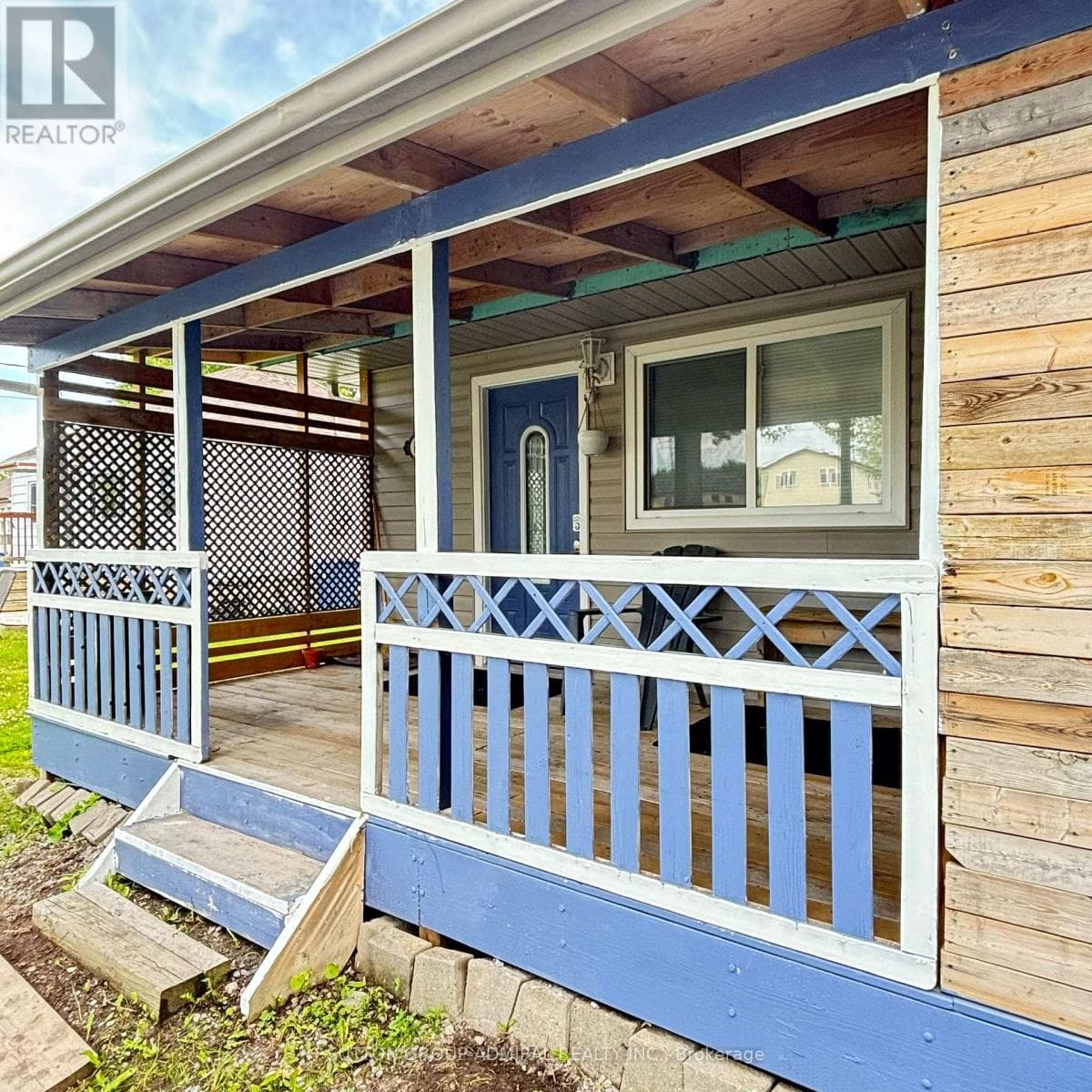 815 LAGOON DRIVE in Roches Point
