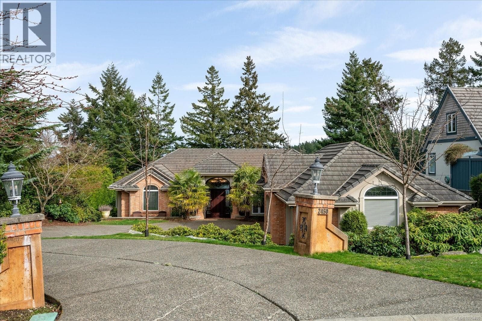 2450 Ainsley Pl, Vancouver Island — photo 5