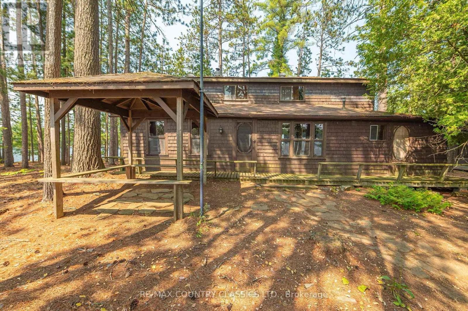 22 CHANDOS LK BALMER ISLAND in 