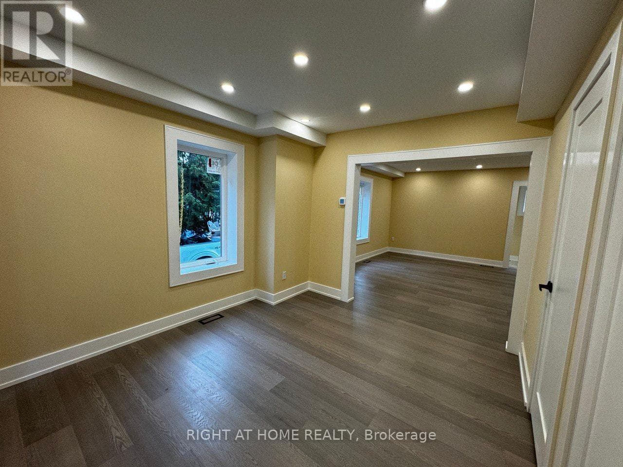 22 O'BRIEN STREET, Toronto — photo 4