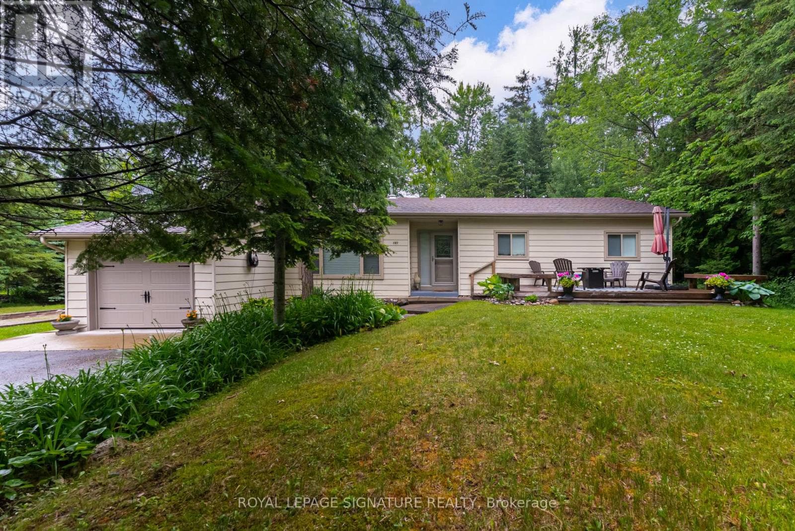107 NICOLE BOULEVARD, Toronto — photo 2