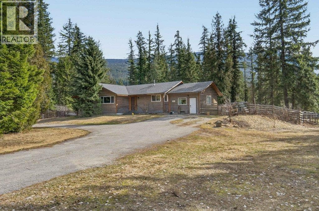 4198 MALAKWA ROAD, Interior REALTORS® — photo 2