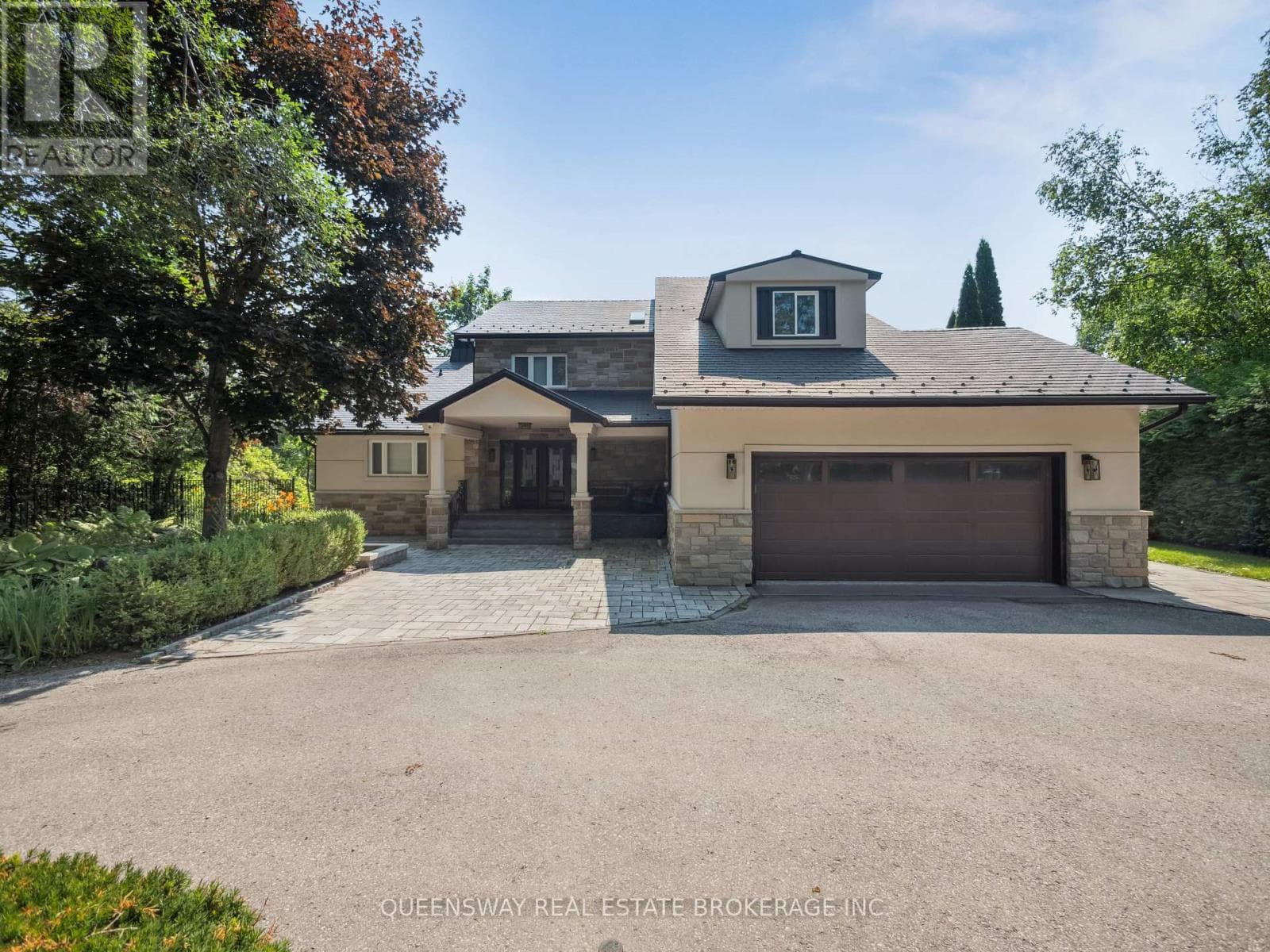 109 WOODRIVER BEND in Sutton