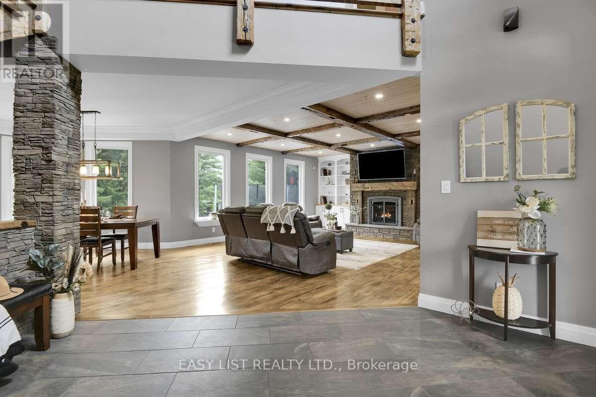2882 B LINE Road, Ottawa — photo 5