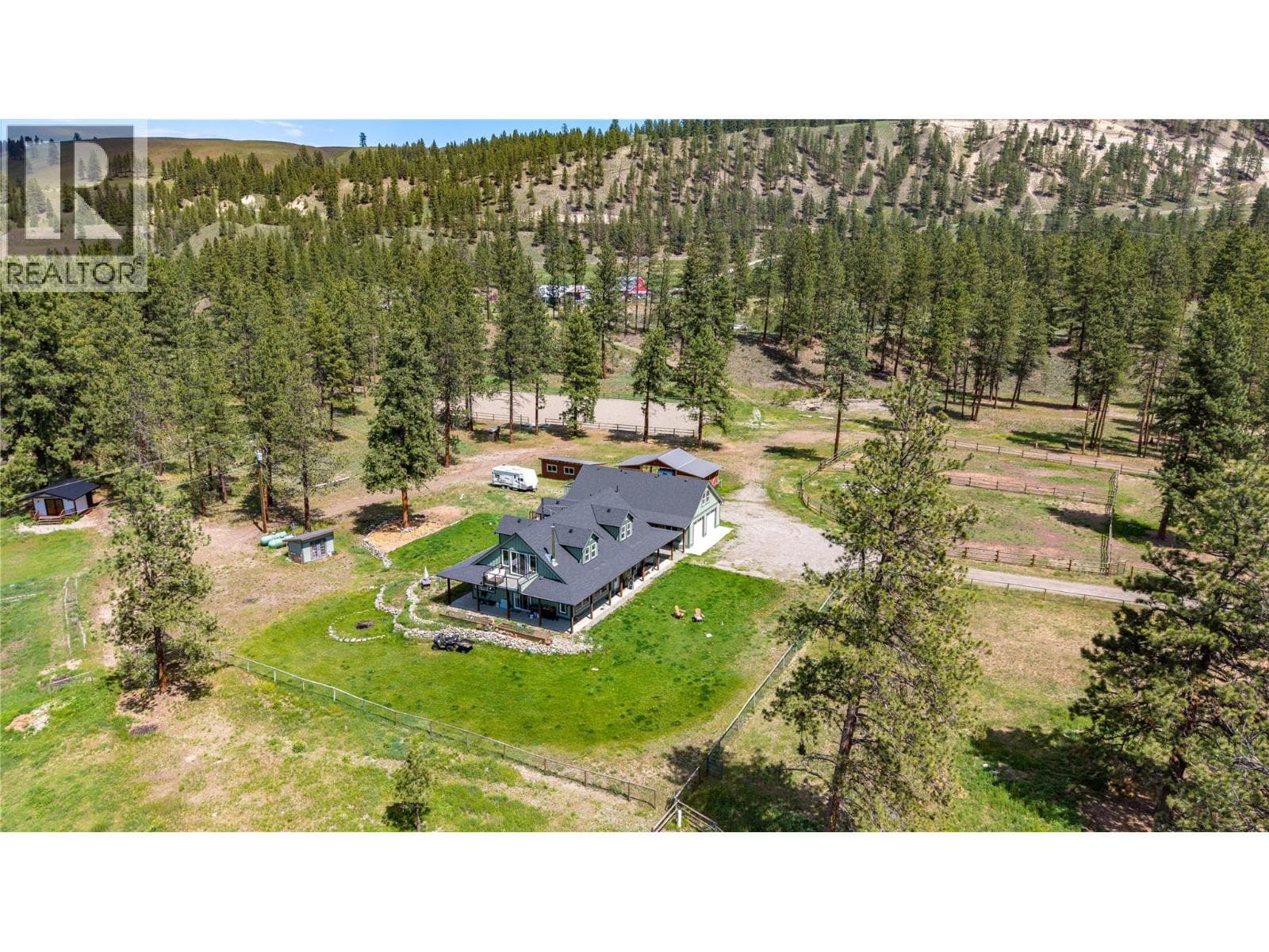 422 HUEY ROAD in 