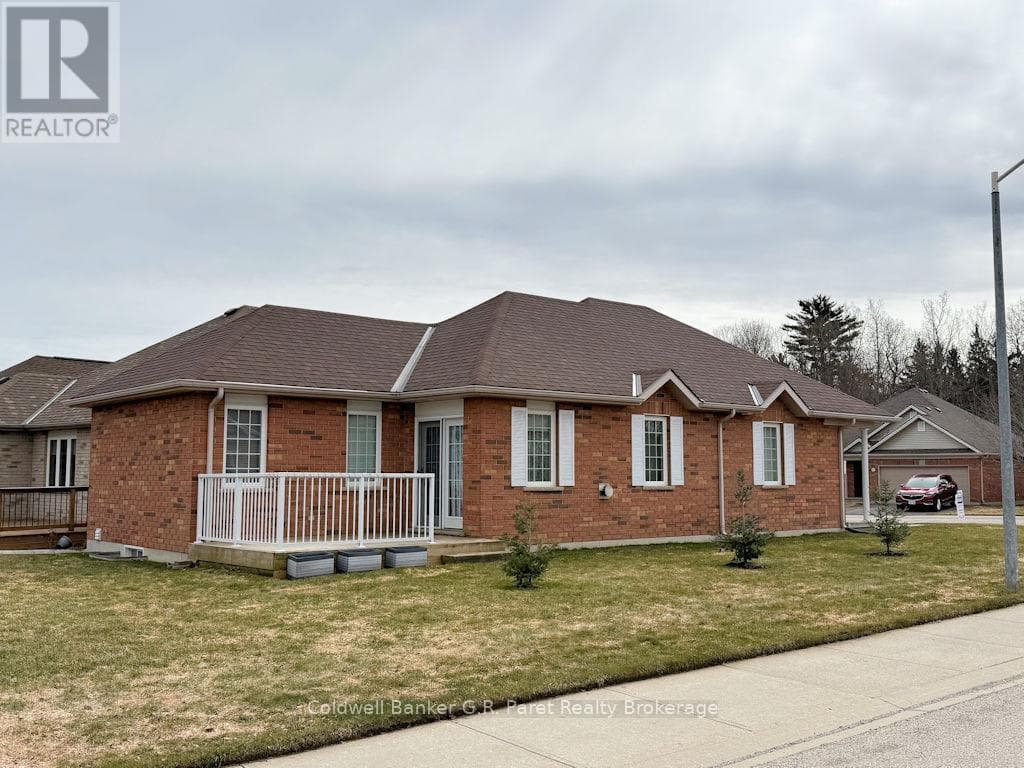 224 BALDWIN STREET, Woodstock-Ingersoll-Tillsonburg — photo 2