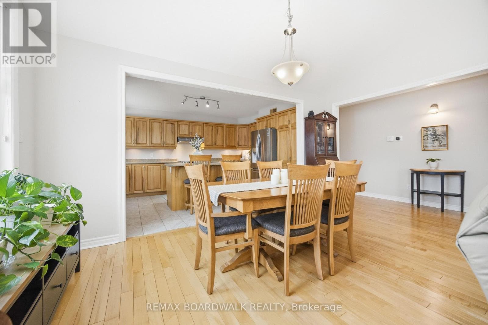 1662 RICHMOND ROAD, Ottawa — photo 4