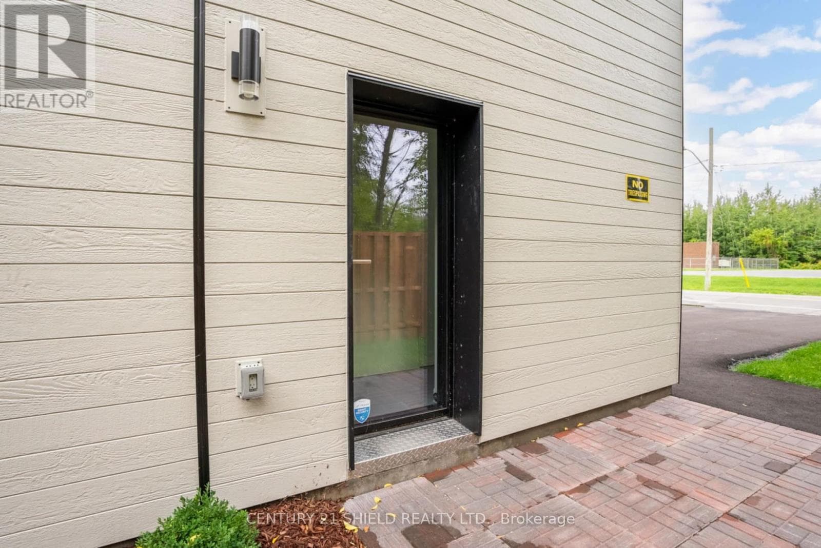 6645 GLEN WALTER PARK ROAD, Cornwall — photo 3