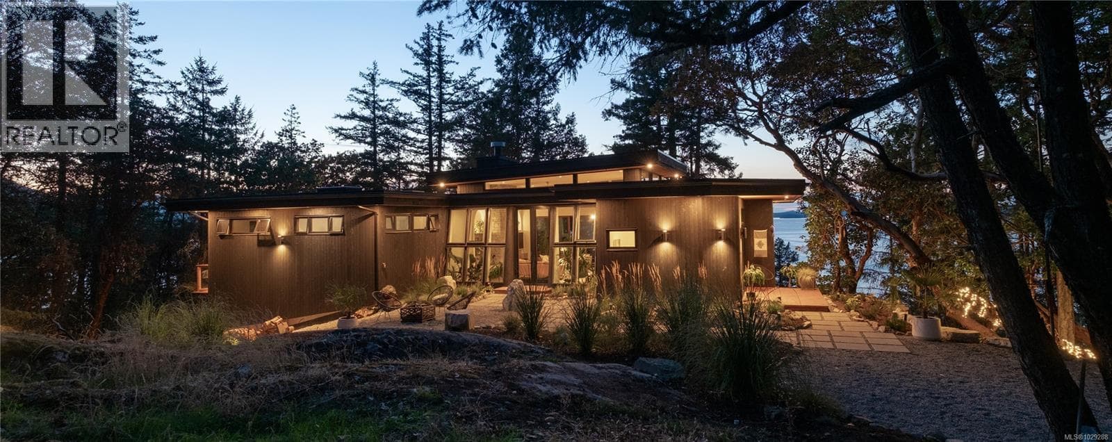 154 Narrows West Rd in