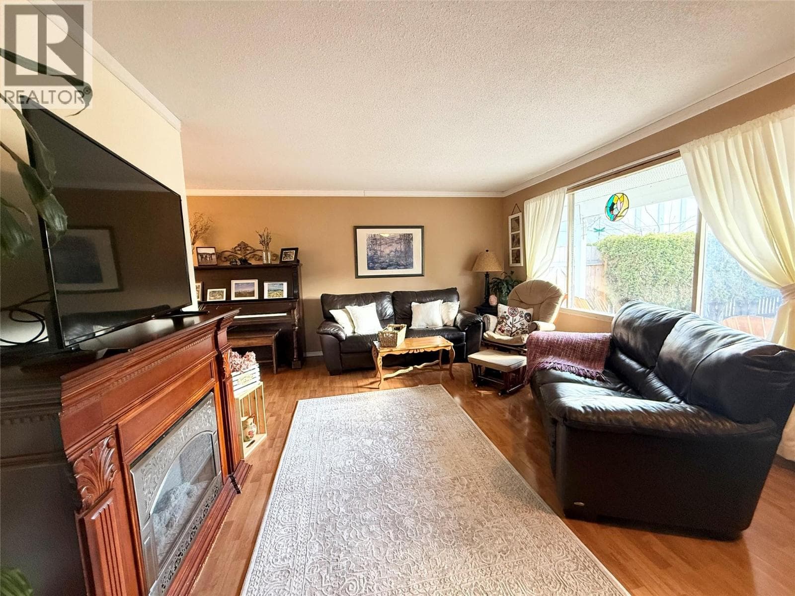 1687 Canford Avenue, Interior REALTORS® — photo 4