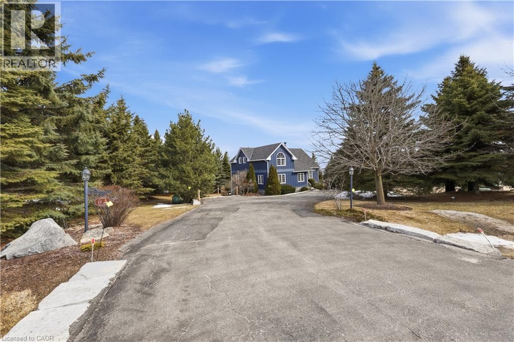 22 LLOYD'S TRAVERSE CRESCENT in 