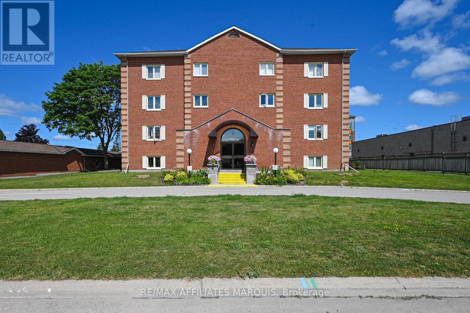 208 - 10 ARMSTRONG DRIVE, Ottawa — photo 2