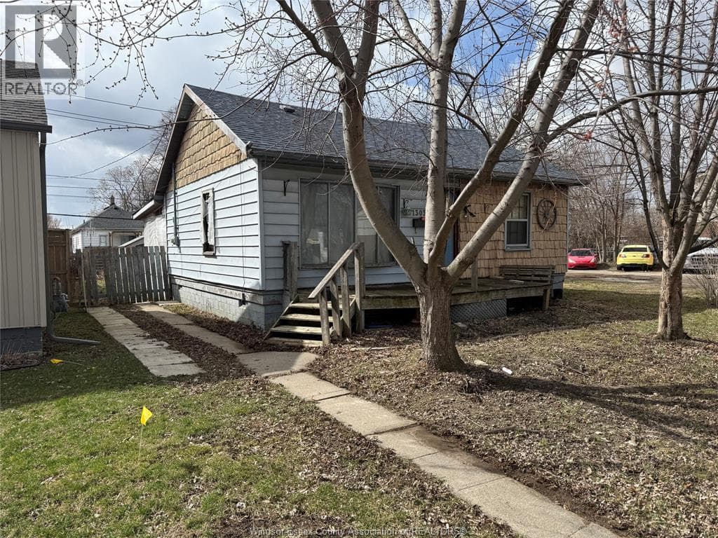 1303 CENTRAL AVENUE, Windsor — photo 3