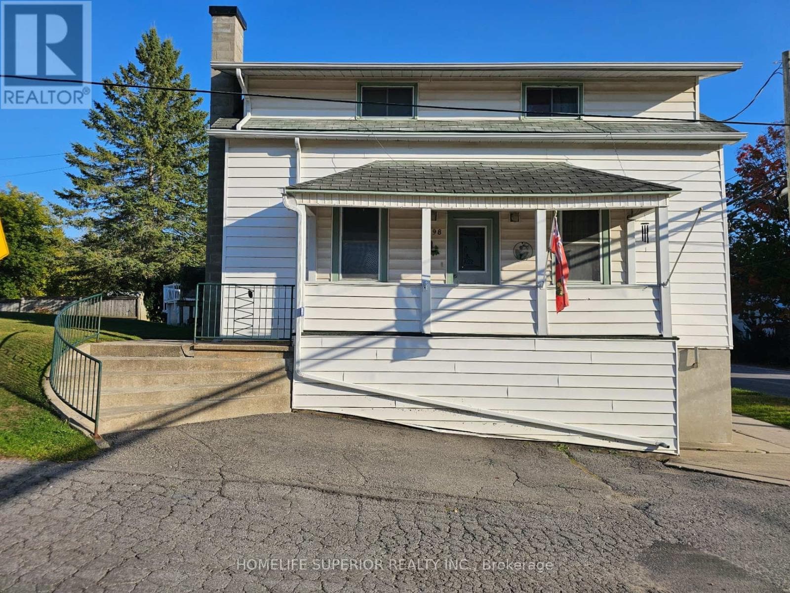 98 PAUL DRIVE in 