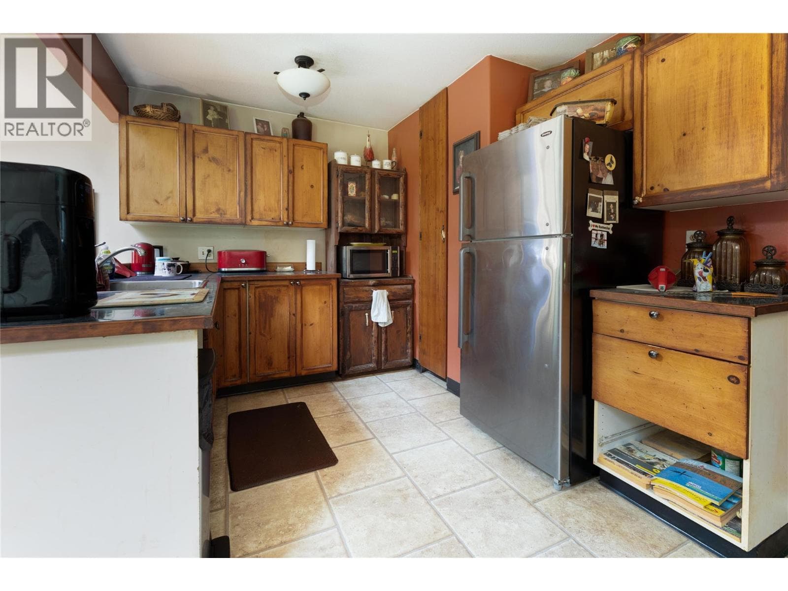 2169 SOLSQUA ROAD, Interior REALTORS® — photo 3