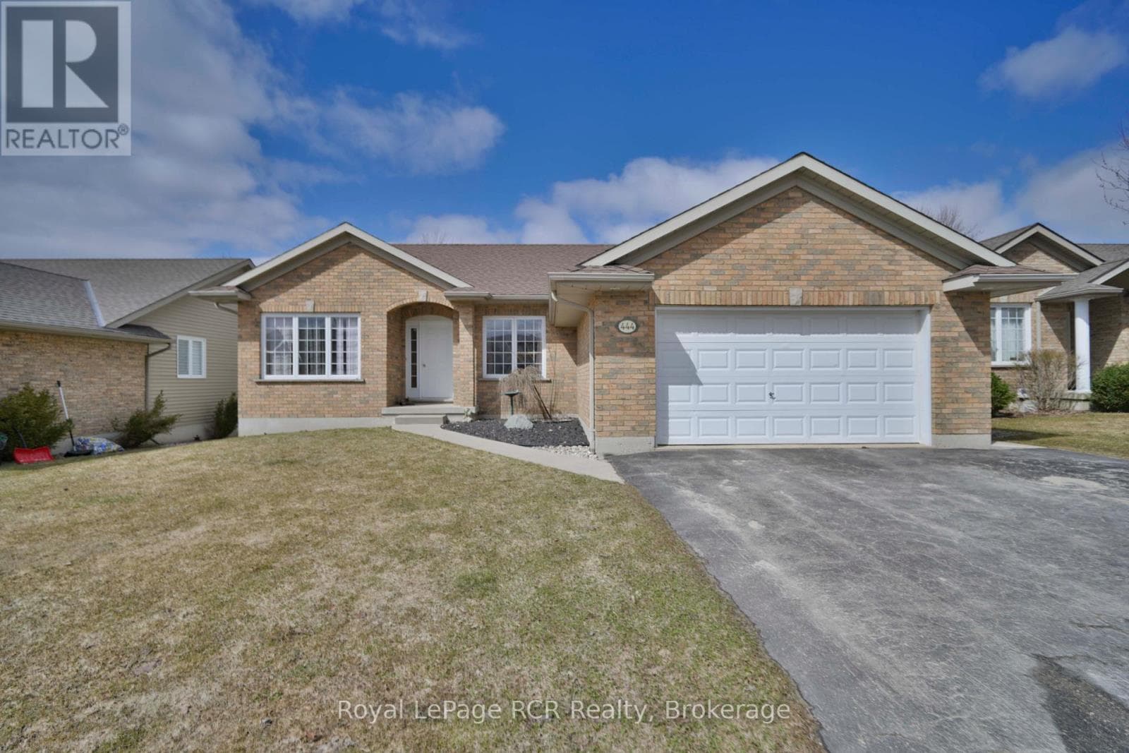 444 GRANDVIEW ROAD, OnePoint — photo 2