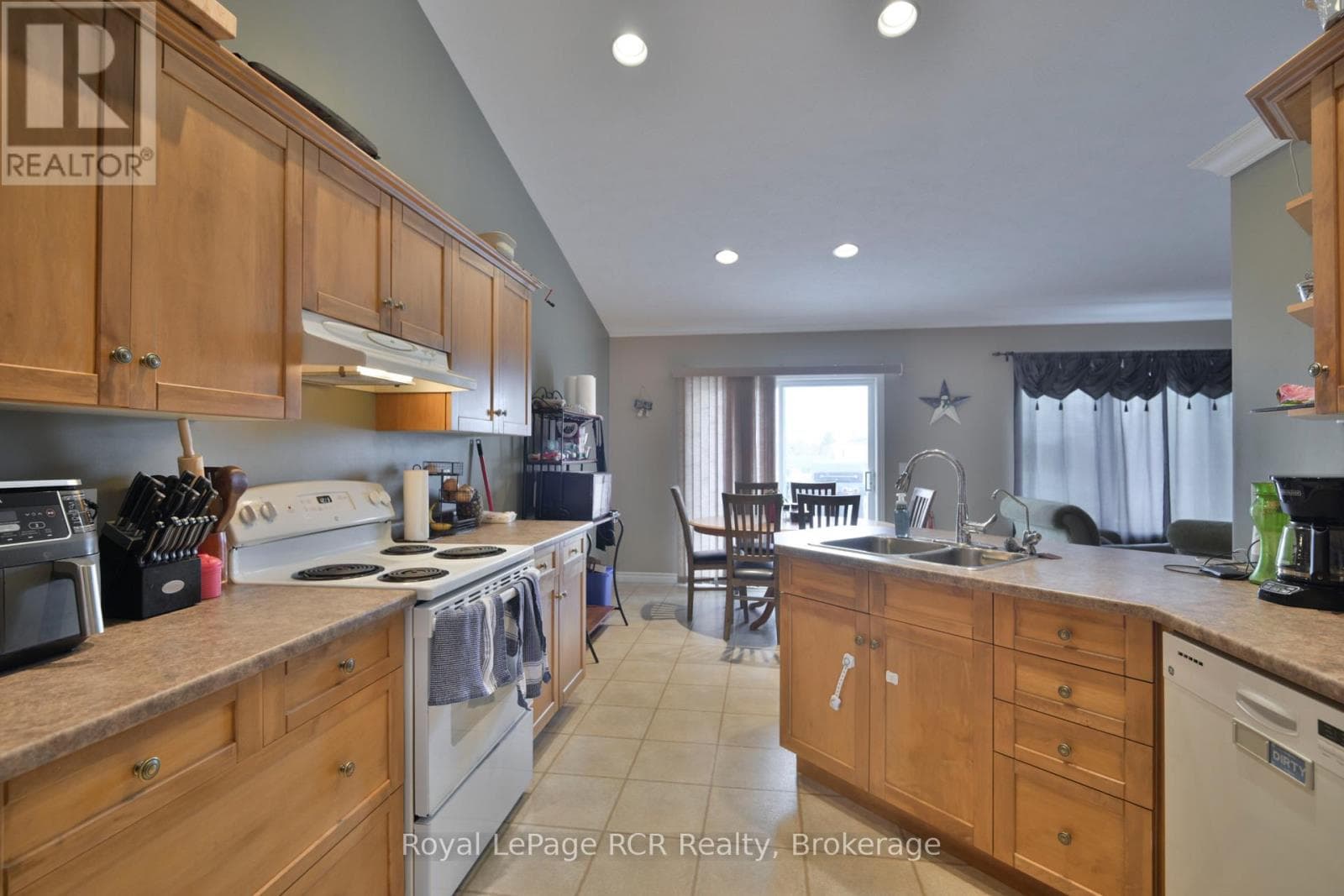 444 GRANDVIEW ROAD, OnePoint — photo 5