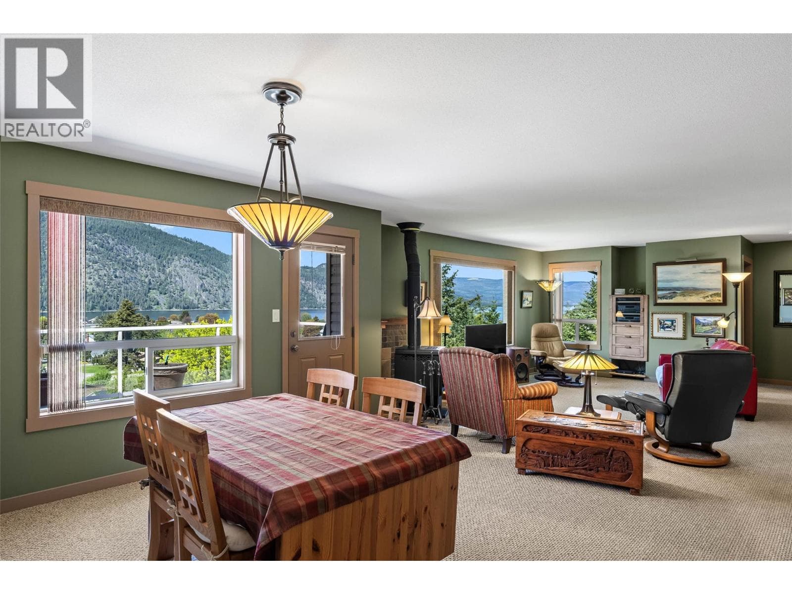 1170 MONTGOMERY PLAZA, Interior REALTORS® — photo 5