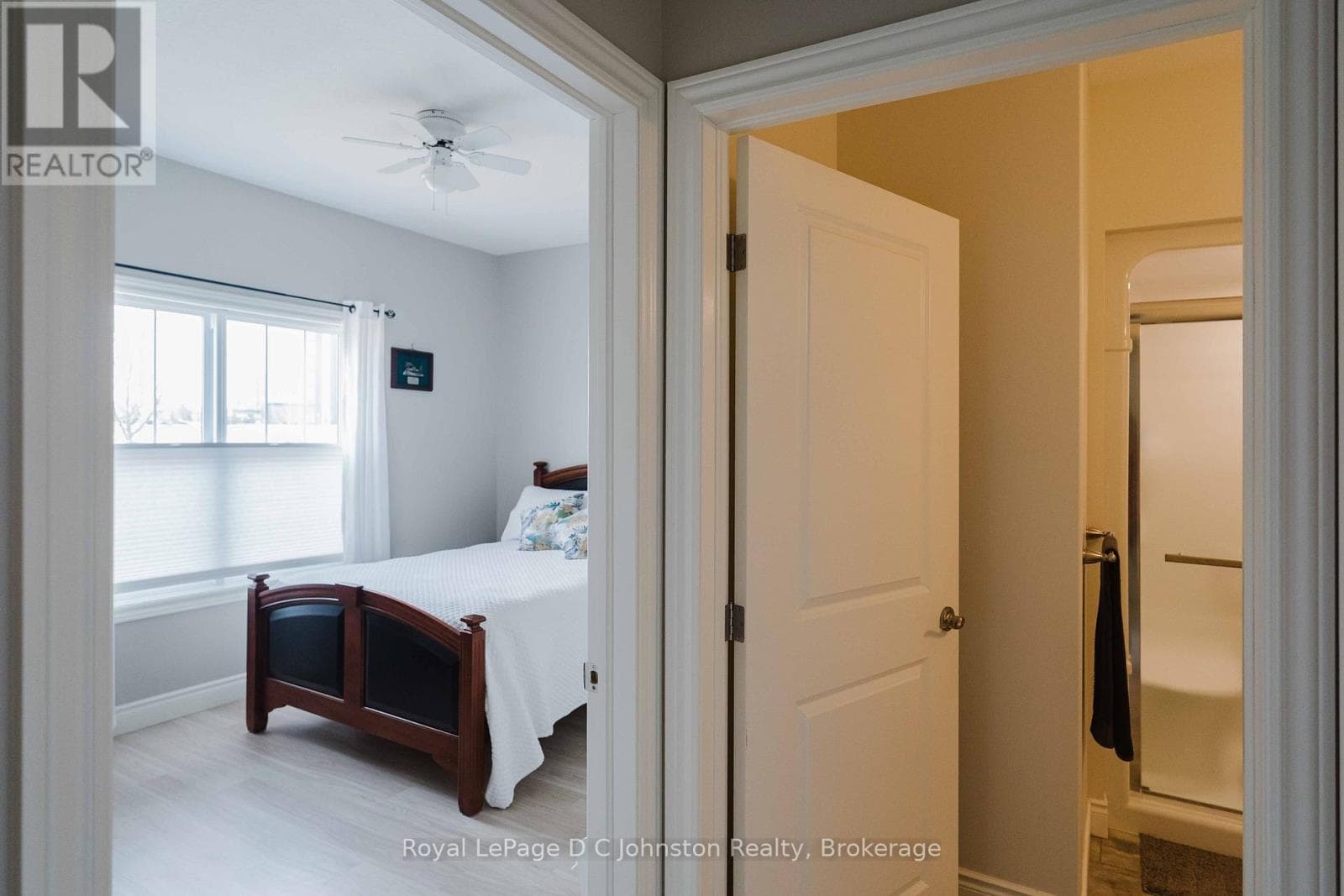 1062 WATERLOO STREET, OnePoint — photo 4