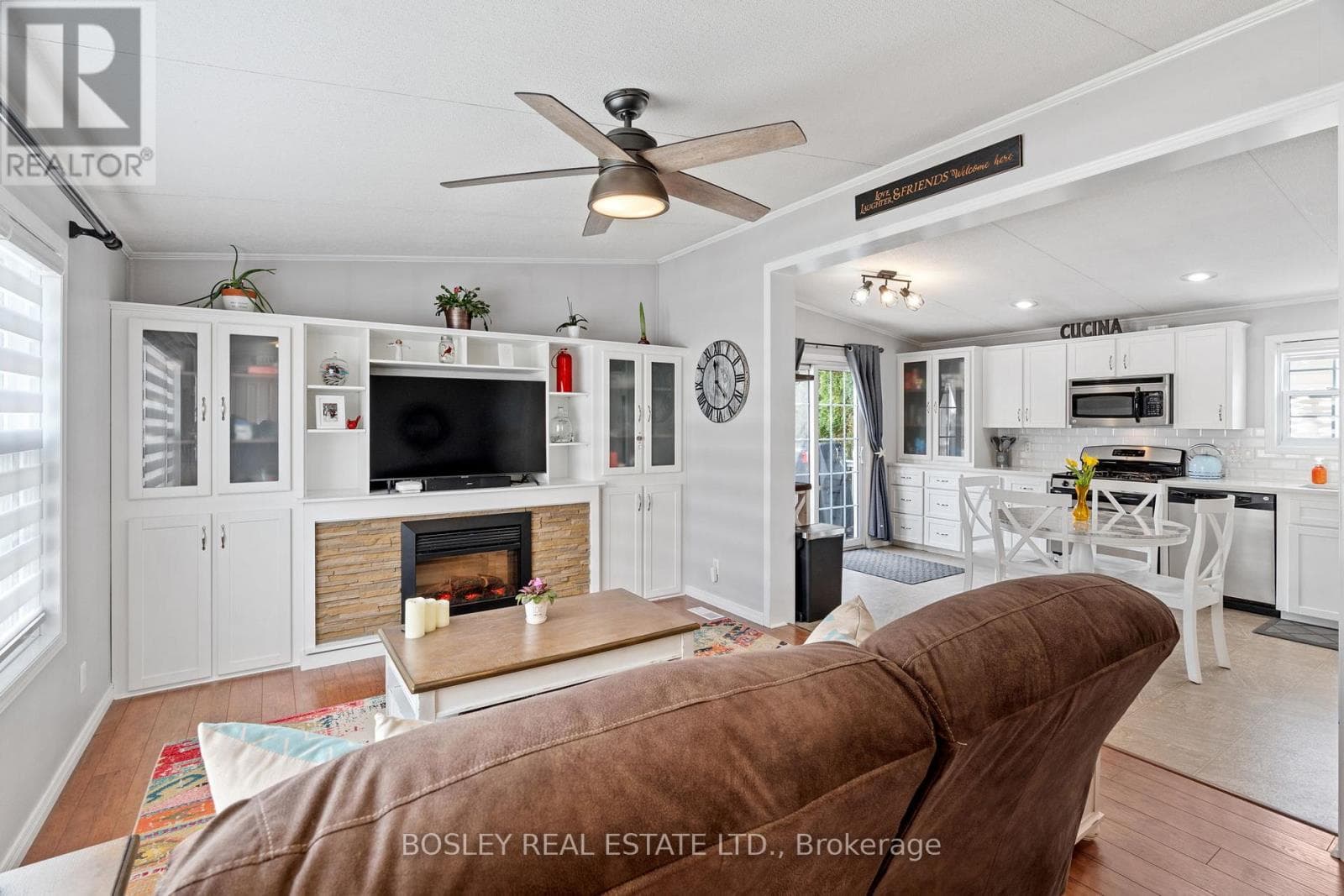 29 ROWAN RD - 77307 BLUEWATER HIGHWAY, Toronto — photo 4