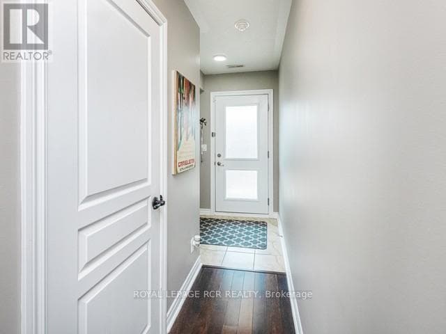 302 - 3 BRANDY LANE DRIVE, Toronto
