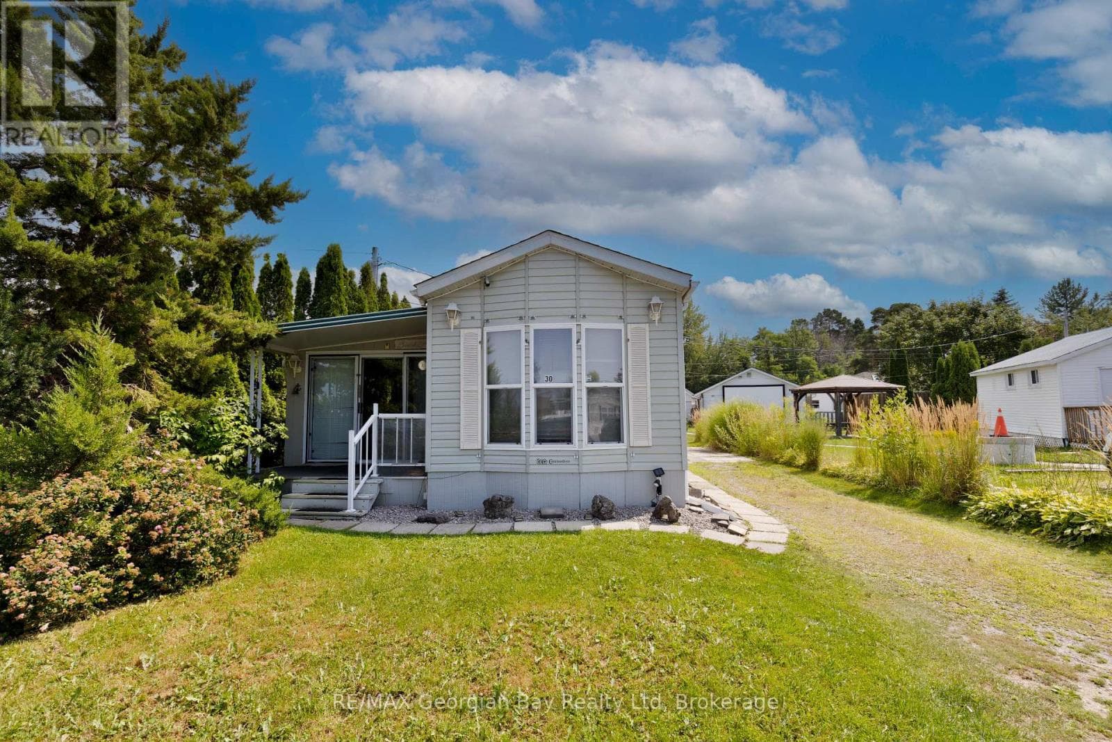 30 - 10 WINFIELD DRIVE in 