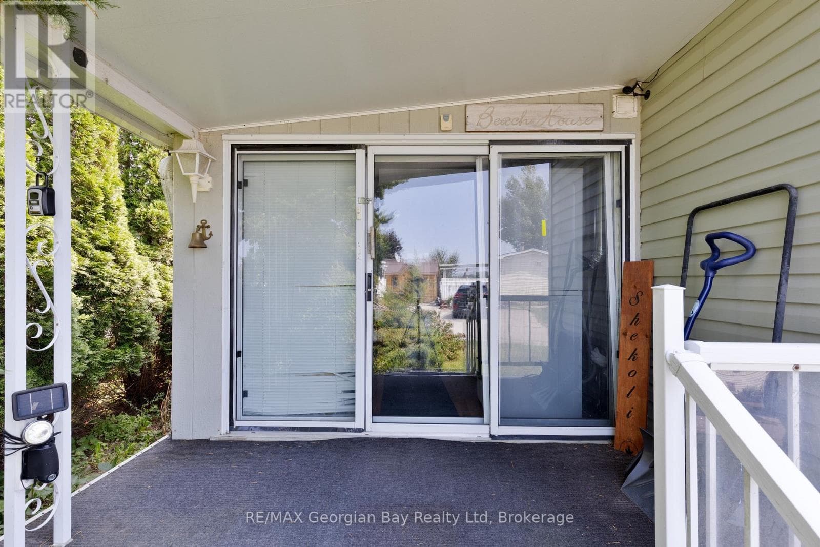 30 - 10 WINFIELD DRIVE, OnePoint — photo 2