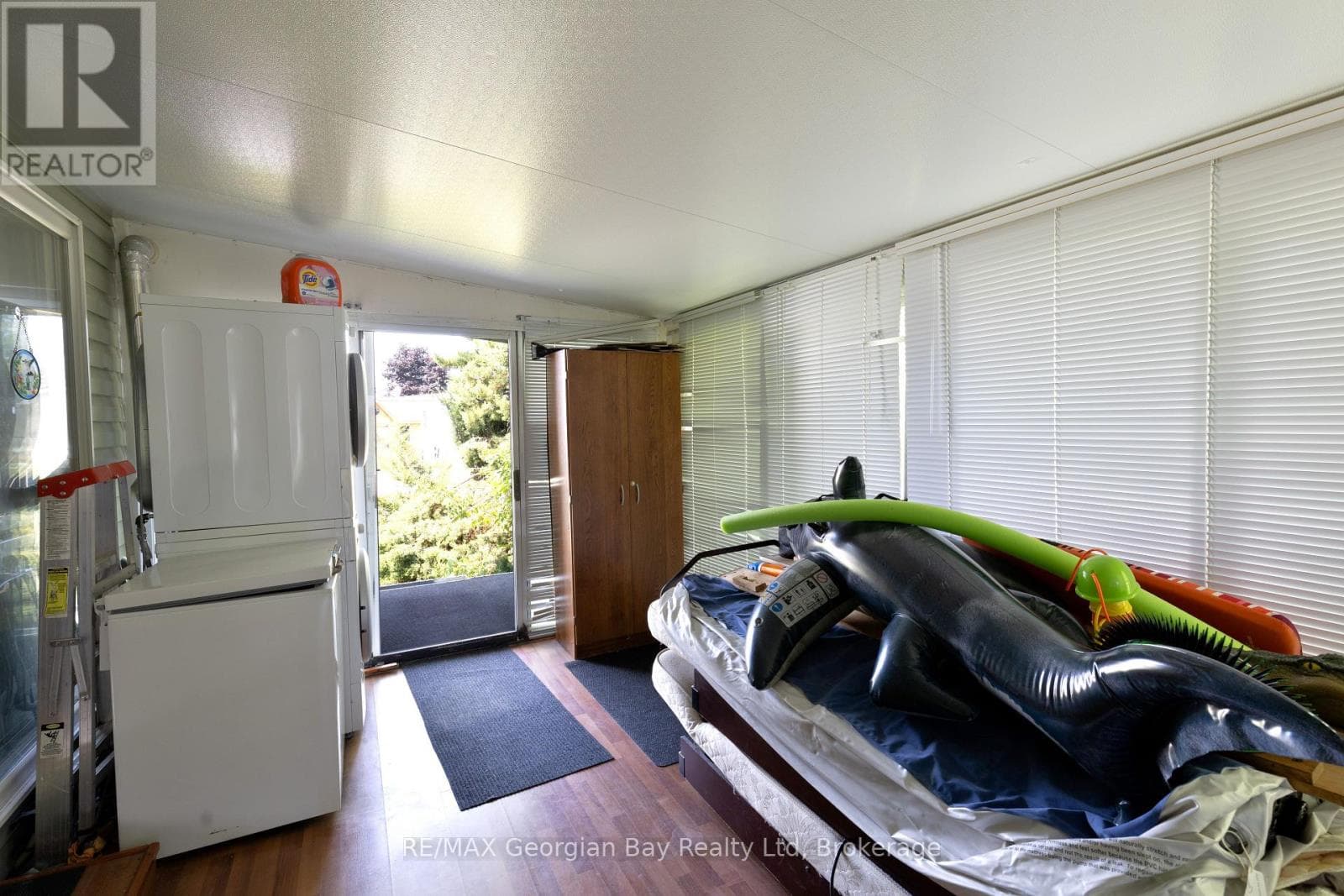 30 - 10 WINFIELD DRIVE, OnePoint — photo 3